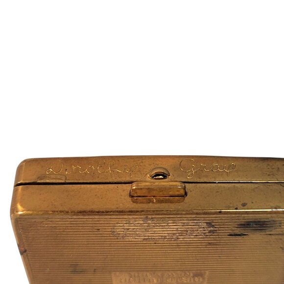 Dorothy Gray Rouge Brass Tone Alligator Buckle Design Compact 1950s Puff & Rouge - Picture 8 of 8